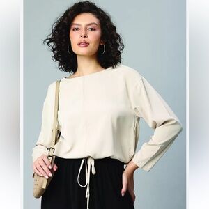 ✨🎁 Zara Satin Effect Blouse - New 🎁✨